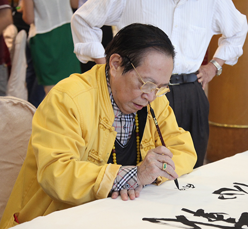 个人照.JPG