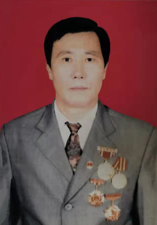 个人照.jpg