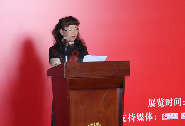 李丹老师作为参展代表发言.jpg