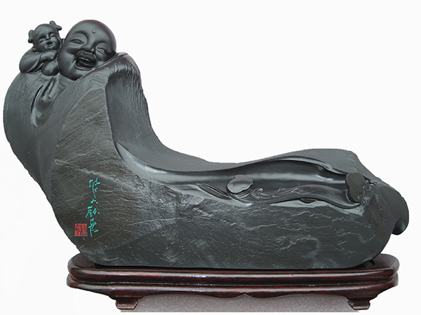 龙潭黑玉石《皆大欢喜》砚.jpg