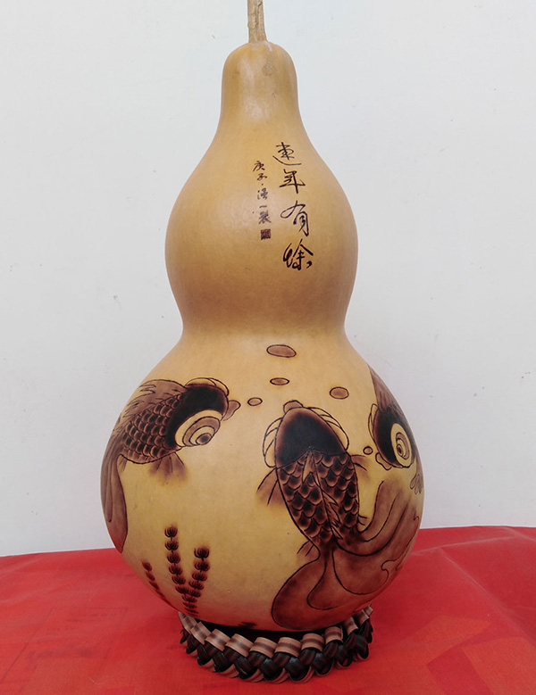 周强一作品《连年有余》.jpg