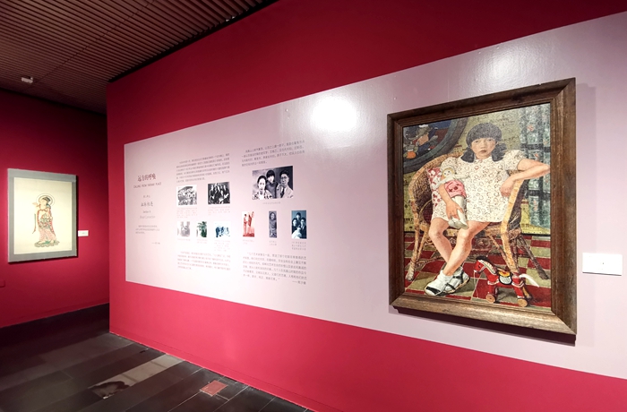 “花开敦煌——常书鸿、常沙娜父女作品展”展览现场1.jpg