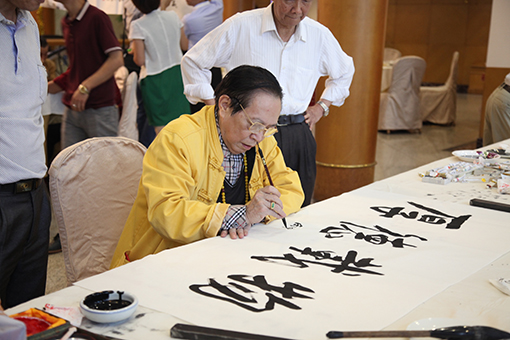 个人照.jpg