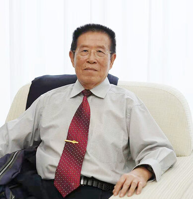 郁志桐.jpg