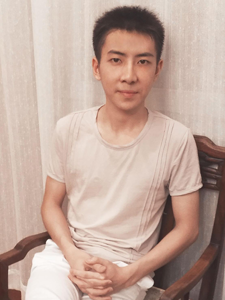 石子鹏.jpg